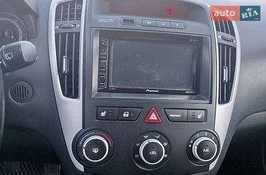 Універсал Kia Ceed 2011 в Кам'янець-Подільському