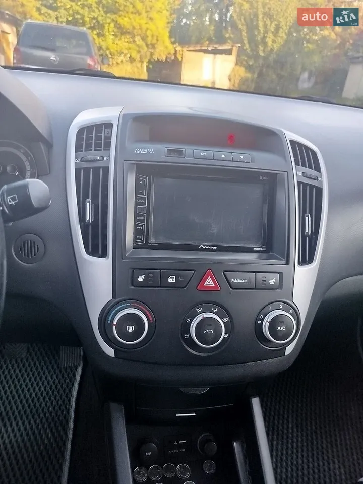 Kia Ceed 2011