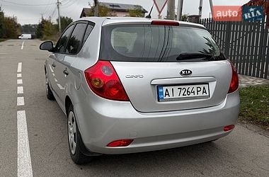 Хэтчбек Kia Ceed 2008 в Киеве
