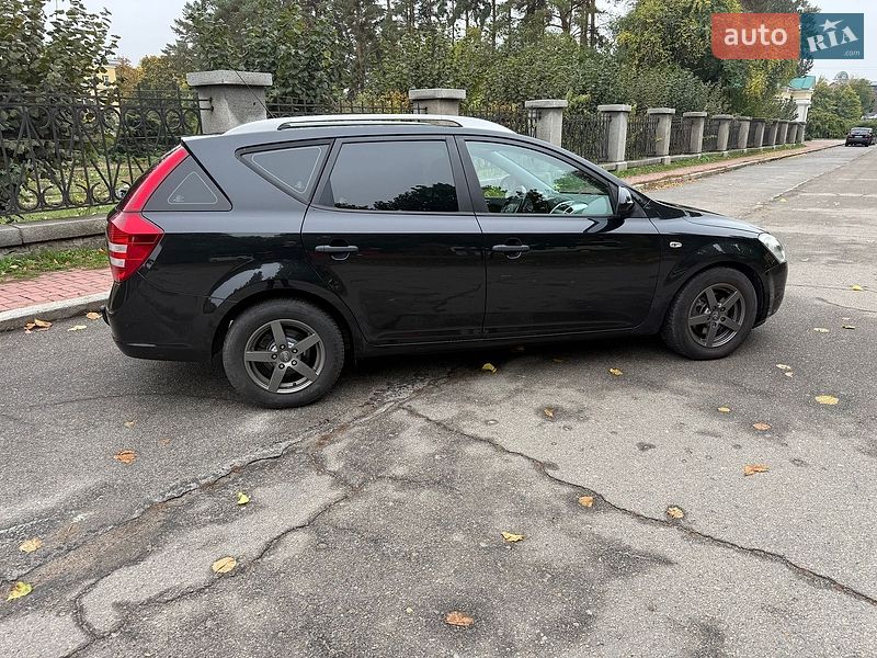 Универсал Kia Ceed 2008 в Умани