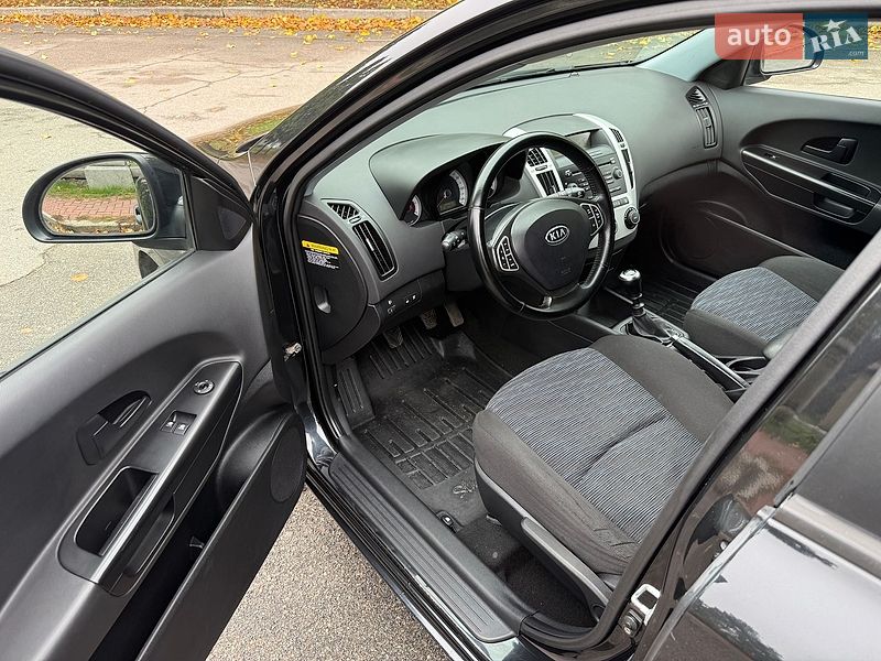 Универсал Kia Ceed 2008 в Умани
