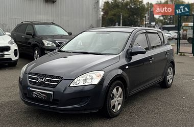 Хетчбек Kia Ceed 2008 в Києві
