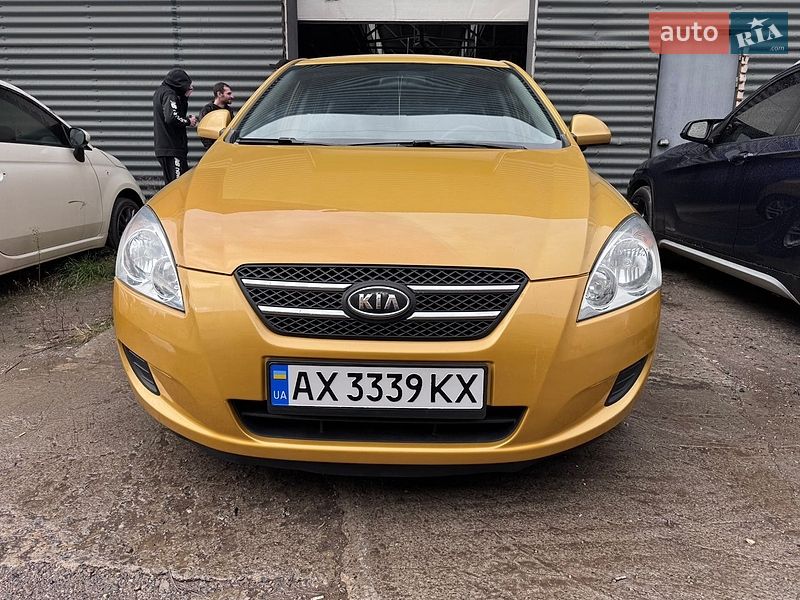 Хэтчбек Kia Ceed 2008 в Харькове