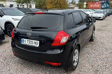 Хетчбек Kia Ceed 2012 в Полтаві