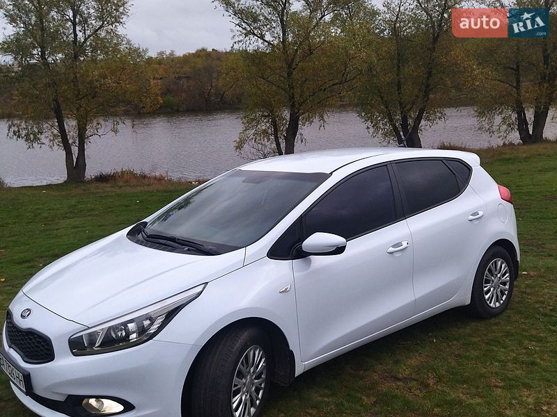 Хетчбек Kia Ceed 2013 в Новоукраїнці фото 7 Хетчбек Kia Ceed 2013 в Новоукраїнці