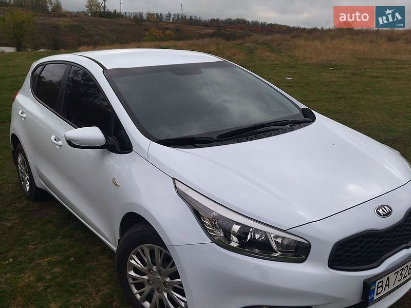Хетчбек Kia Ceed 2013 в Новоукраїнці фото 13 Хетчбек Kia Ceed 2013 в Новоукраїнці