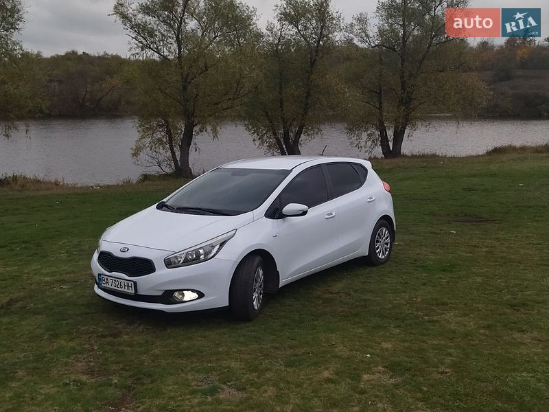 Хетчбек Kia Ceed 2013 в Новоукраїнці фото 37 Хетчбек Kia Ceed 2013 в Новоукраїнці