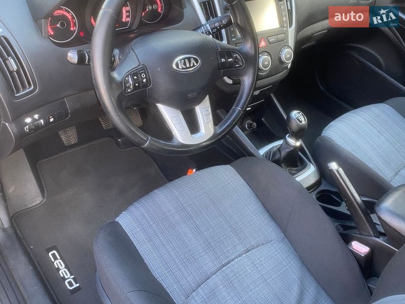 Универсал Kia Ceed 2011 в Ковеле фото 11 Универсал Kia Ceed 2011 в Ковеле