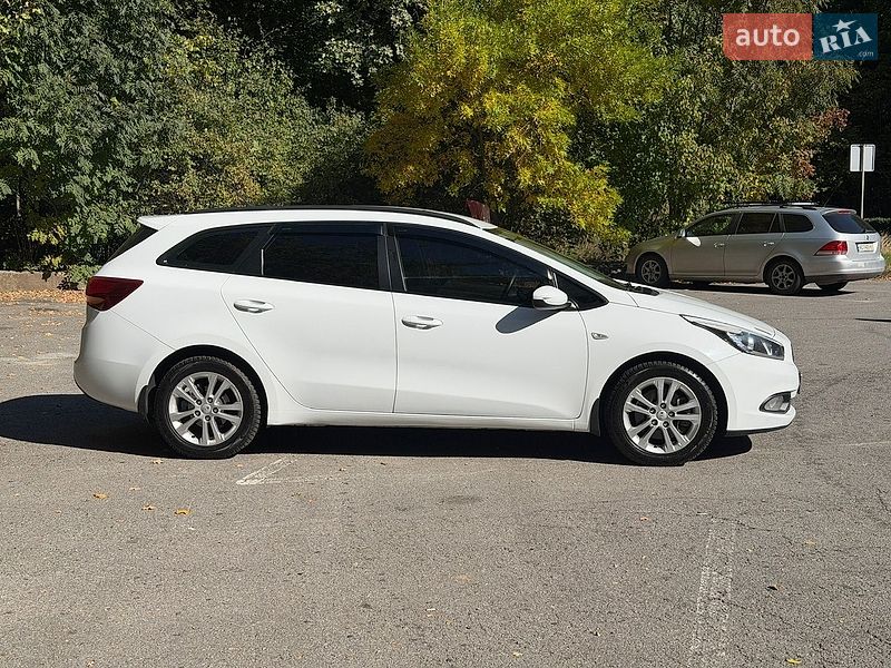 Універсал Kia Ceed 2013 в Полтаві