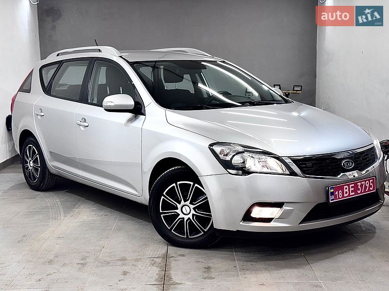 Универсал Kia Ceed 2010 в Стрые