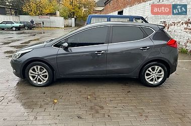 Хетчбек Kia Ceed 2012 в Чорткові