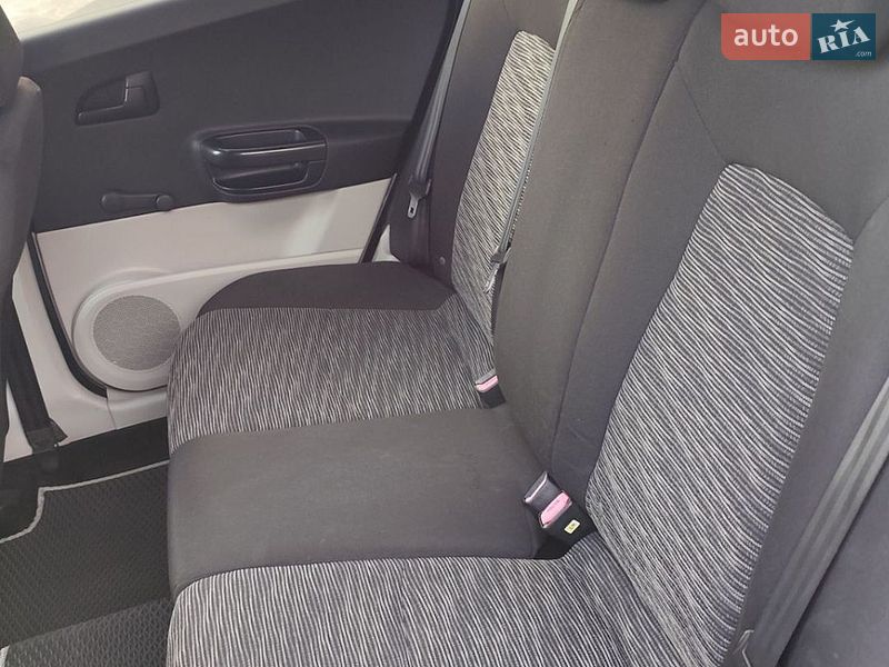 Хэтчбек Kia Ceed 2008 в Чернигове