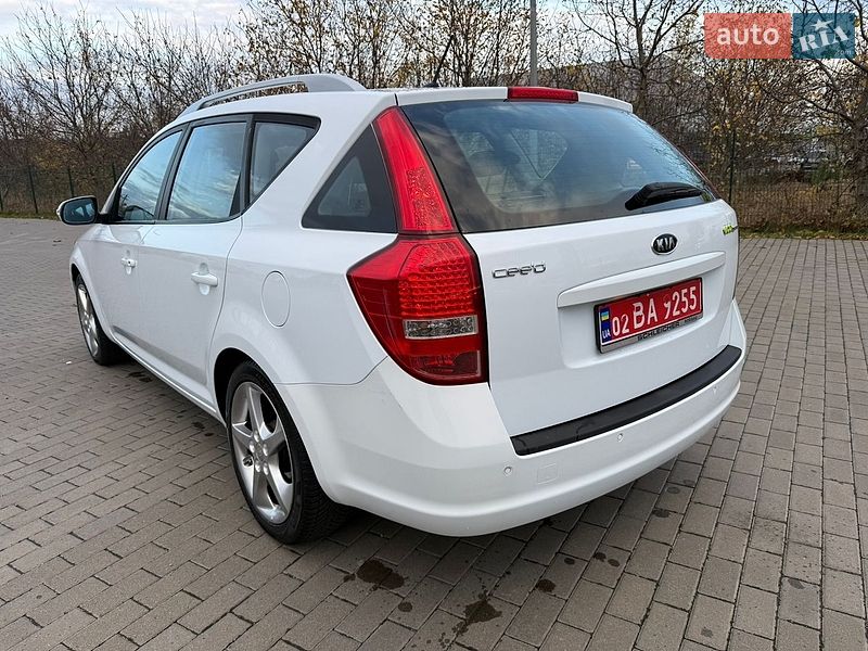 Универсал Kia Ceed 2011 в Виннице