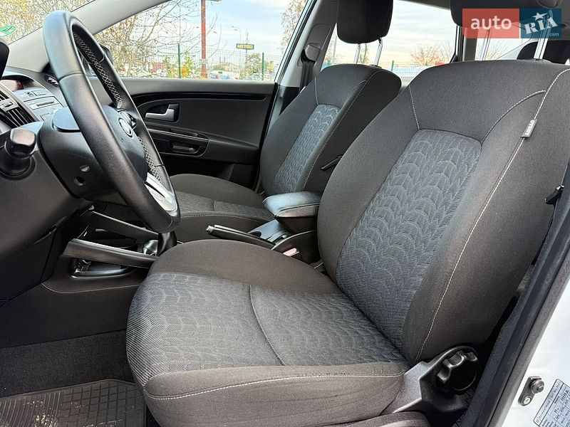 Универсал Kia Ceed 2011 в Виннице