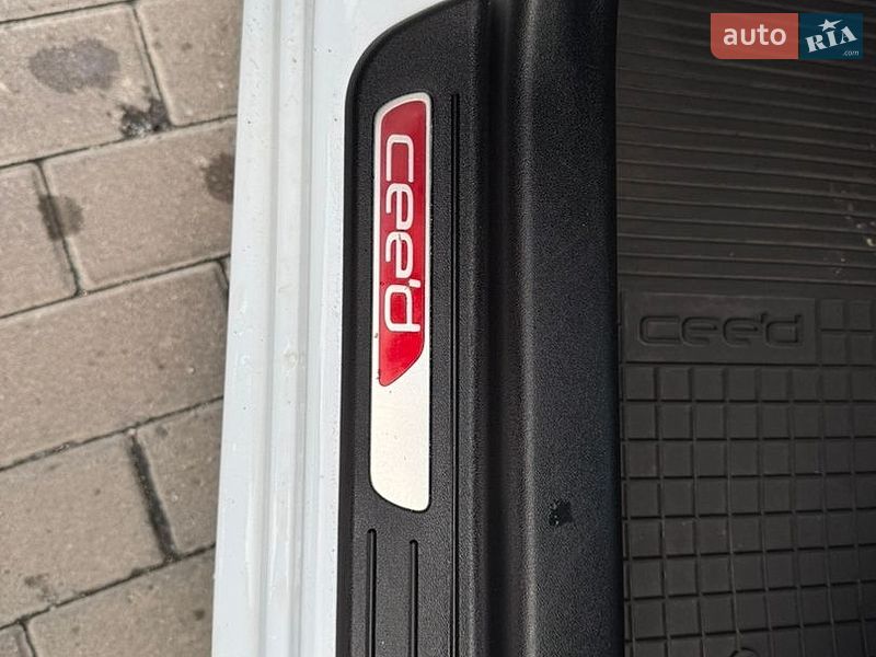 Универсал Kia Ceed 2011 в Виннице