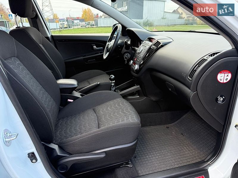 Универсал Kia Ceed 2011 в Виннице