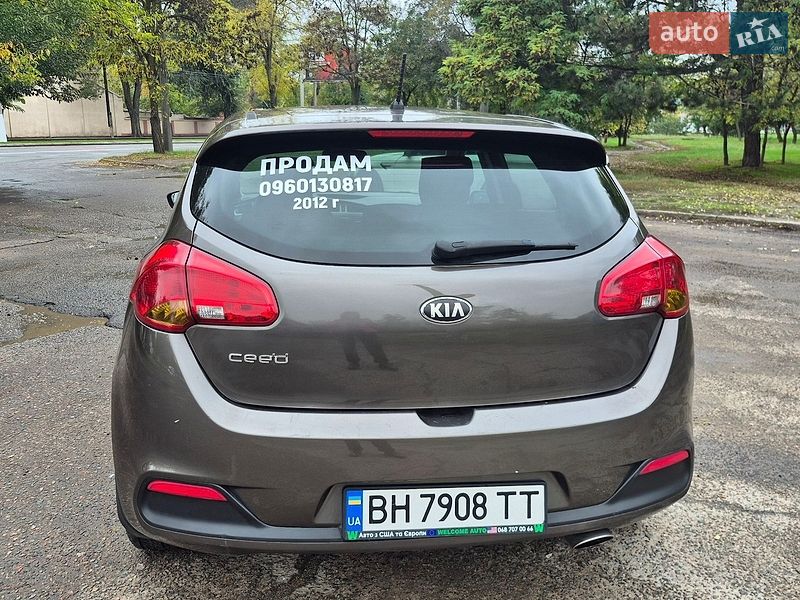 Хэтчбек Kia Ceed 2012 в Одессе