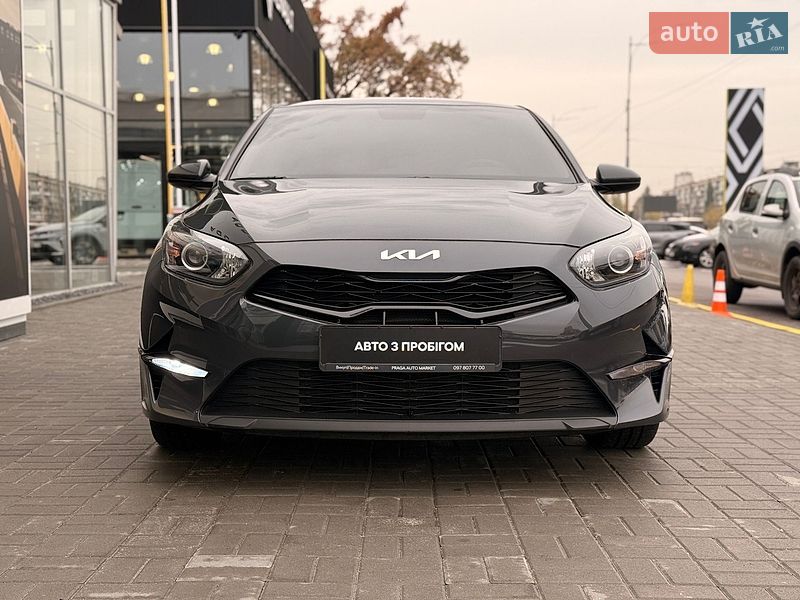 Хэтчбек Kia Ceed 2023 в Киеве