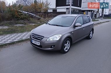 Хетчбек Kia Ceed 2008 в Києві