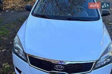 Универсал Kia Ceed 2010 в Чернигове