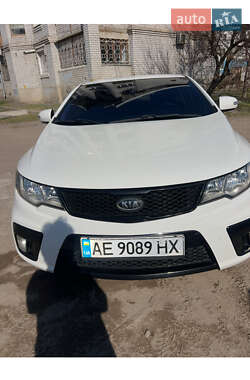 Купе Kia Cerato Koup 2010 в Дніпрі