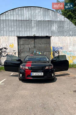 Купе Kia Cerato Koup 2011 в Монастырище