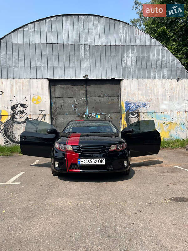 Купе Kia Cerato Koup 2011 в 