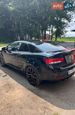 Купе Kia Cerato Koup 2011 в 