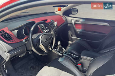 Купе Kia Cerato Koup 2012 в 