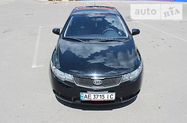 Седан Kia Cerato 2009 в Кривом Роге