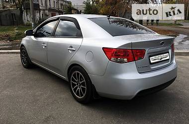 Седан Kia Cerato 2009 в Николаеве