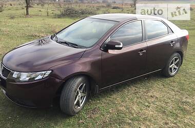 Седан Kia Cerato 2009 в Саврани