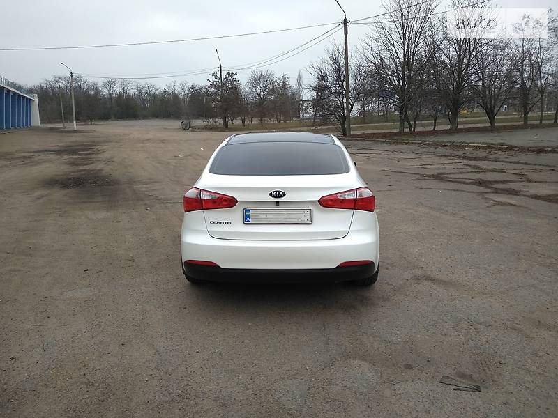 Седан Kia Cerato 2013 в Вознесенську