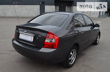 Седан Kia Cerato 2006 в Киеве