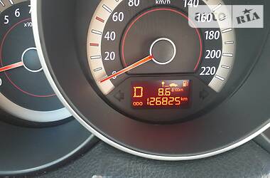 Седан Kia Cerato 2011 в 