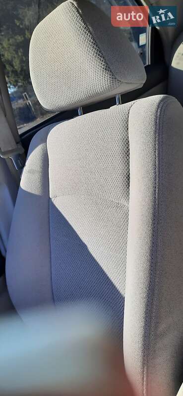 Седан Kia Cerato 2005 в Ужгороде