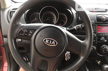 Седан Kia Cerato 2010 в 