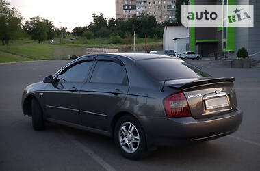 Седан Kia Cerato 2006 в Кривом Роге