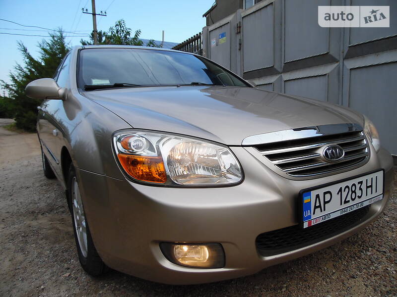 Седан Kia Cerato 2006 в Мелитополе