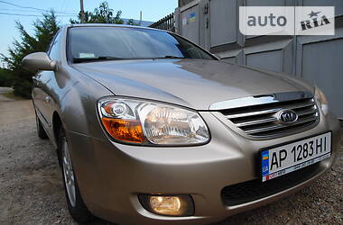 Седан Kia Cerato 2006 в Мелитополе