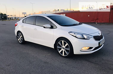 Седан Kia Cerato 2013 в Киеве