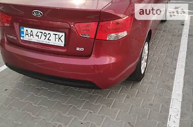 Седан Kia Cerato 2009 в Киеве