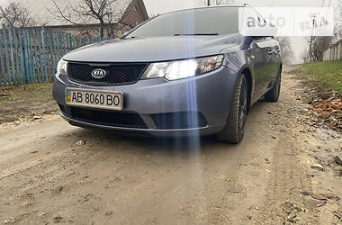 Седан Kia Cerato 2009 в Бершаді