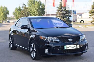Купе Kia Cerato 2010 в 
