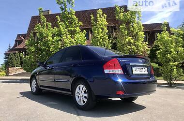 Седан Kia Cerato 2007 в Харькове