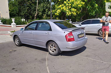 Седан Kia Cerato 2005 в Новой Каховке