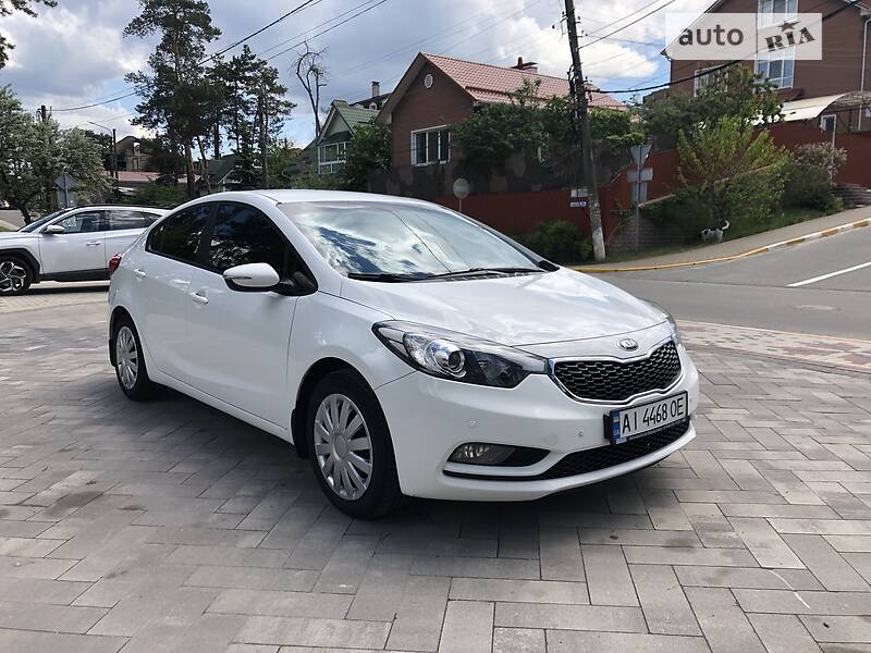 Седан Kia Cerato 2012 в Киеве