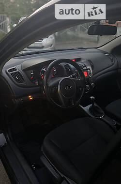 Седан Kia Cerato 2009 в 
