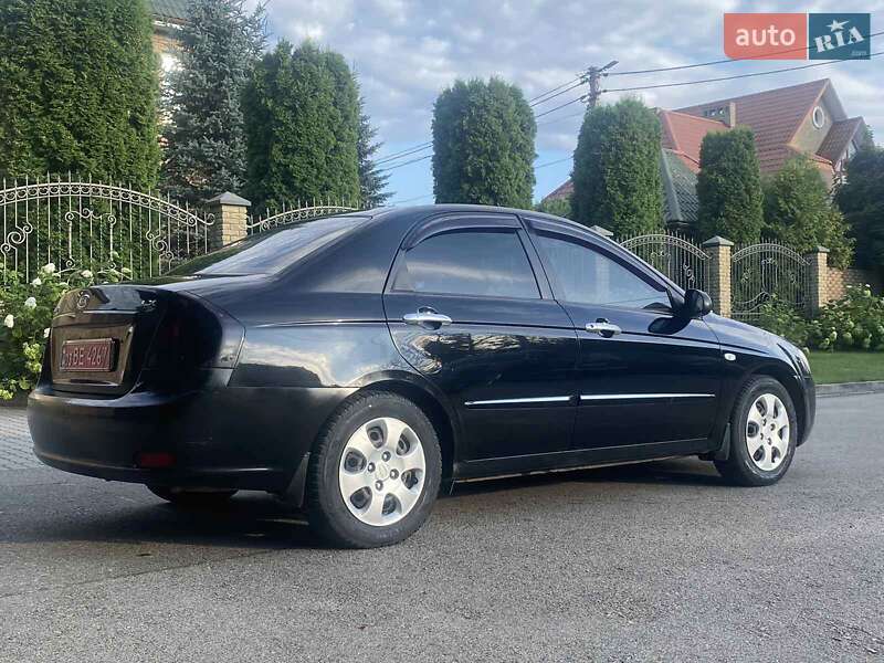 Седан Kia Cerato 2007 в Луцке
