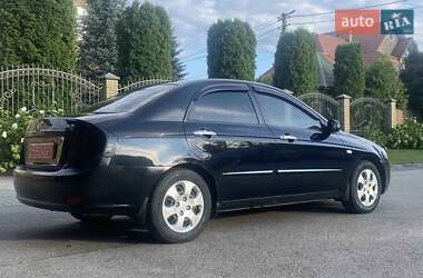 Седан Kia Cerato 2007 в Луцке